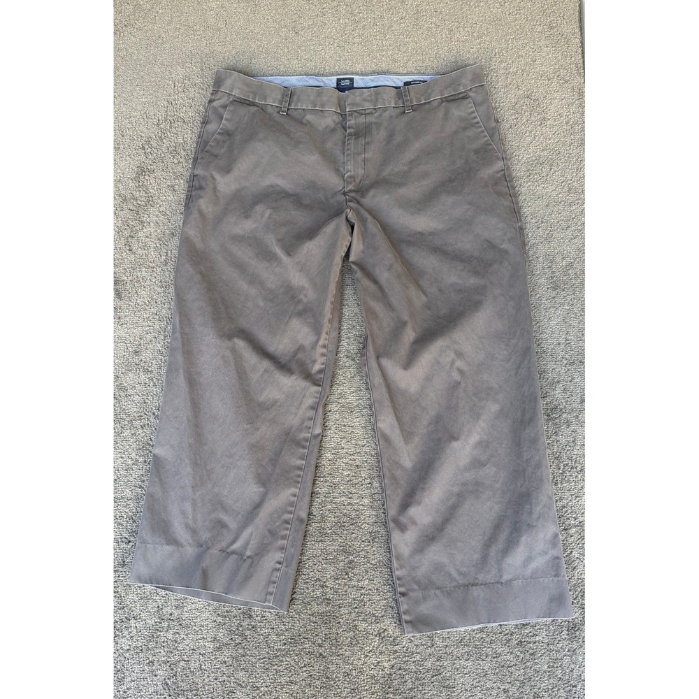 Gap Tailored‎ Khakis Mens 38x32 Gray Relaxed Fit Chino Pants Trousers 3043